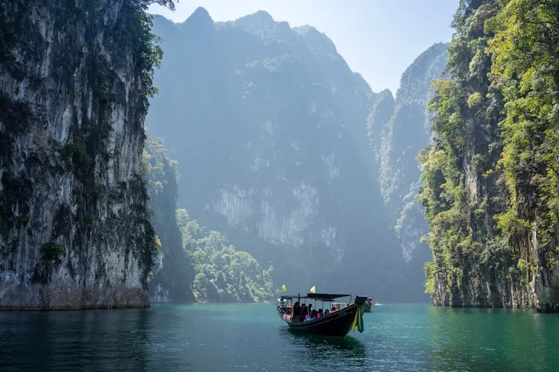 Avontuurlijke activiteiten in Thailand: van jungle trekking tot duiken